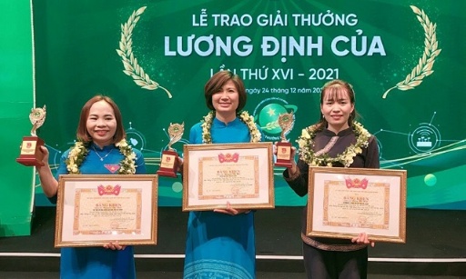 Chị Nguyễn Thị Mai vinh dự nhận Giải thưởng Lương Định Của